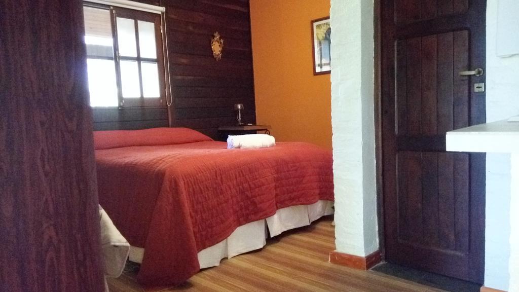 Las Curiosas Hotel Avia Terai Exterior photo