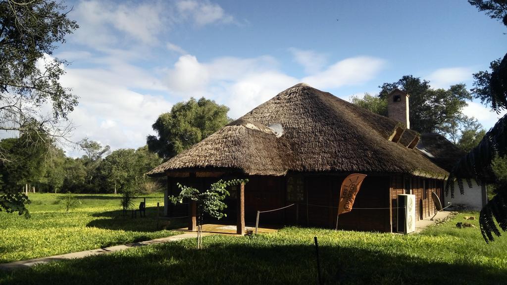 Las Curiosas Hotel Avia Terai Exterior photo